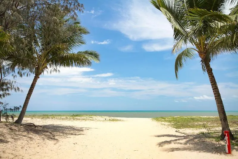 Mediterranean Beachfront Apartments Yorkeys Knob