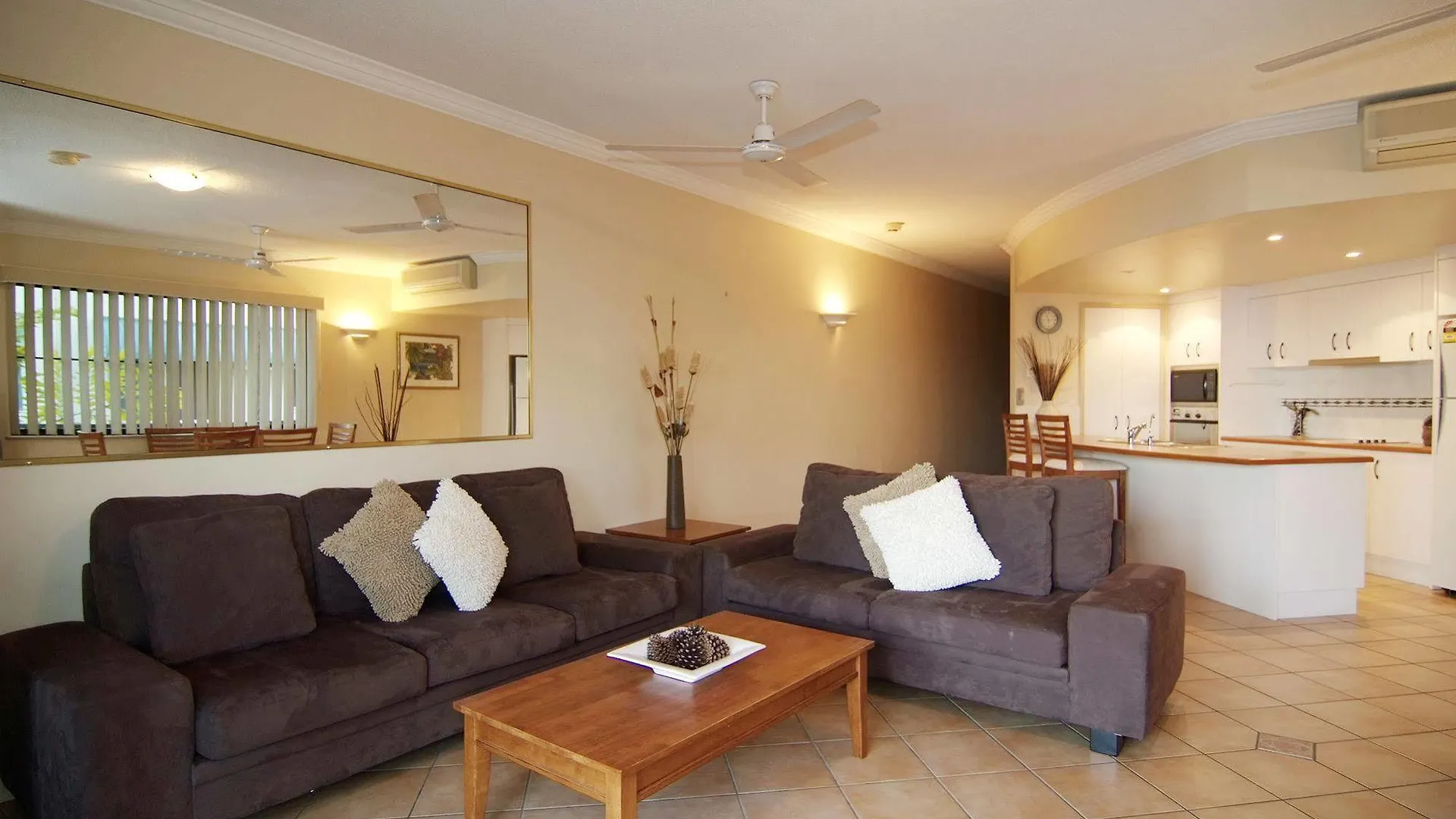 Mediterranean Beachfront Apartments Yorkeys Knob 0*,