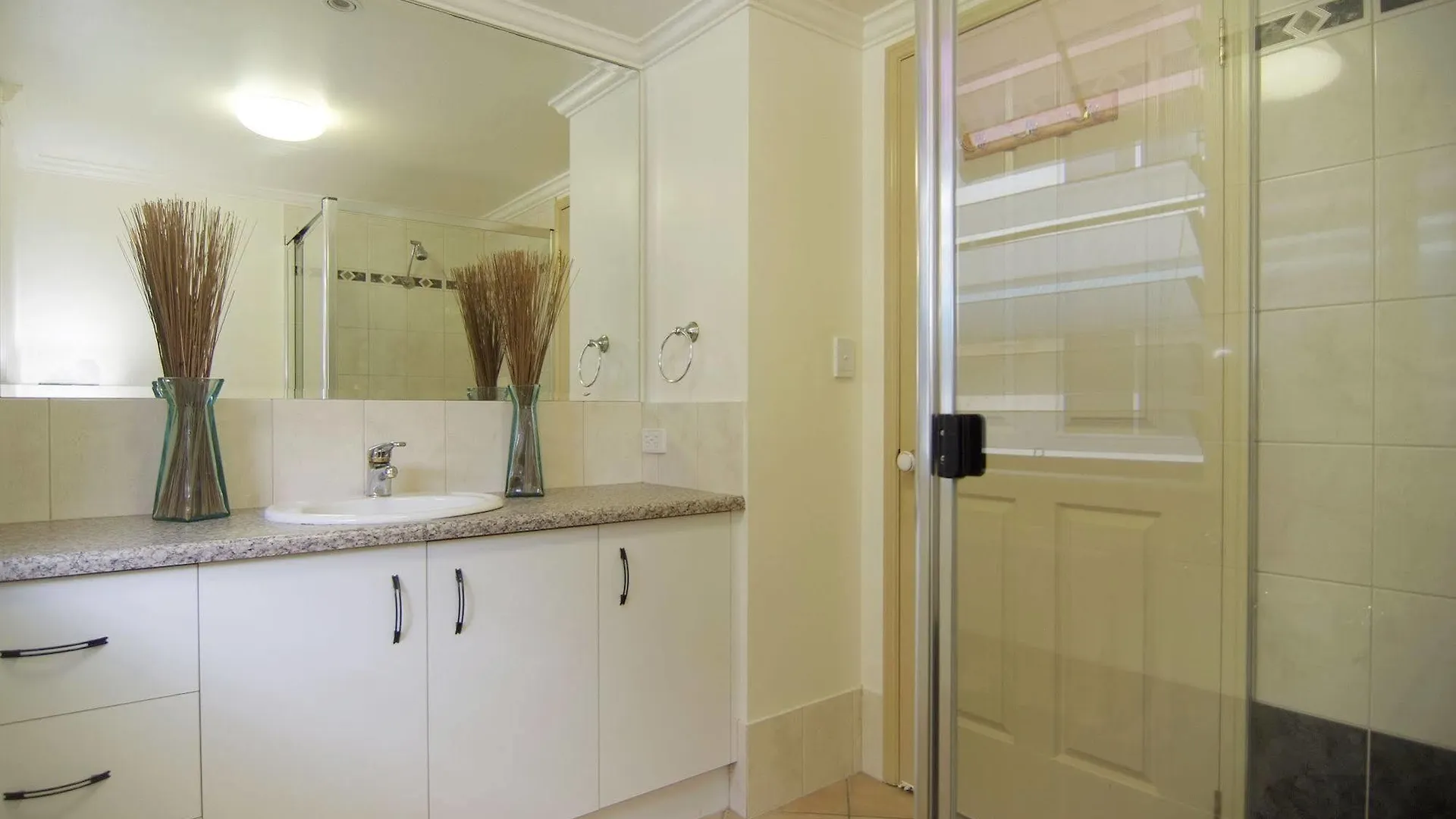 Mediterranean Beachfront Apartments Yorkeys Knob 0*,  Australia