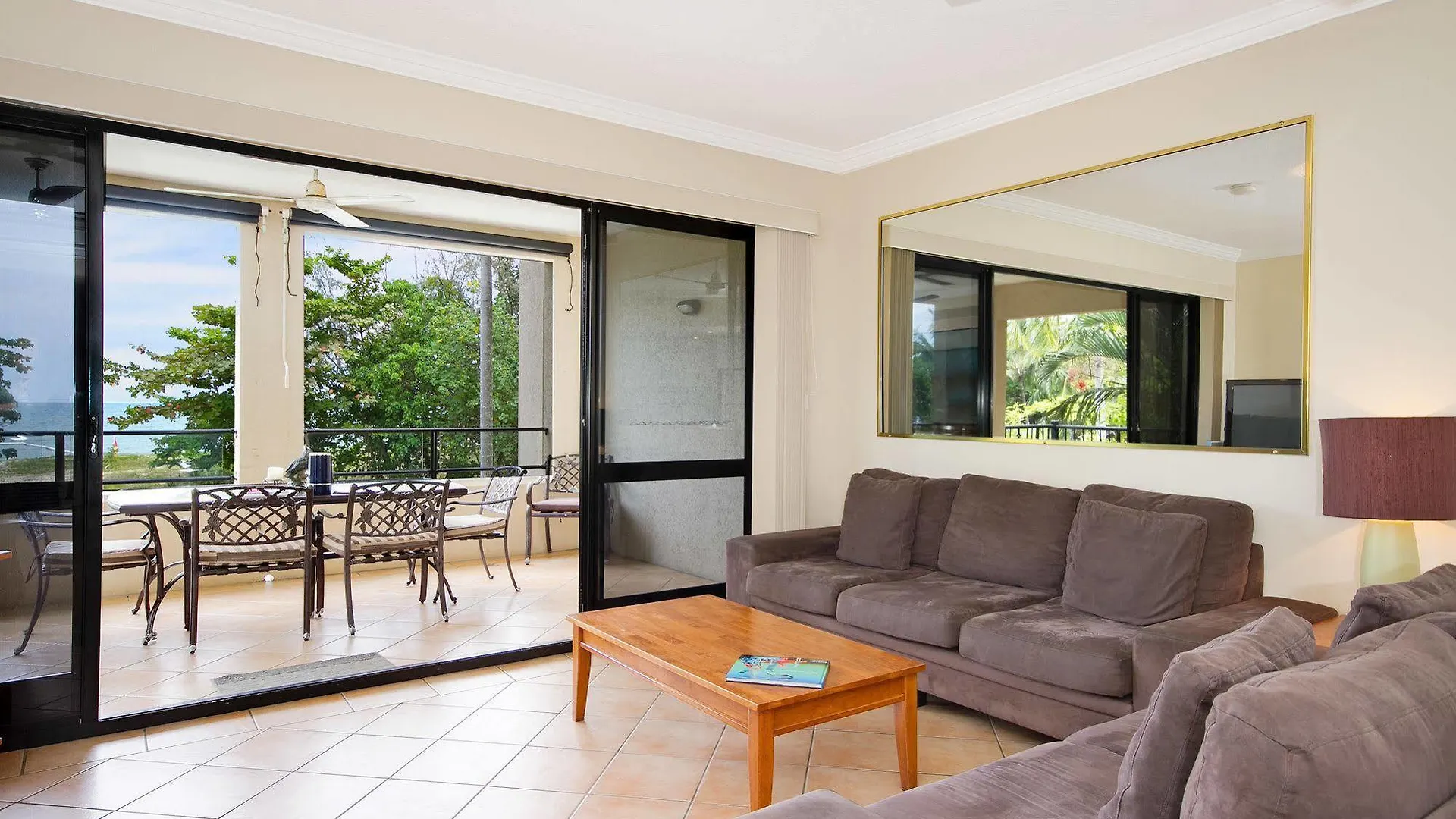 Mediterranean Beachfront Apartments Yorkeys Knob Australia